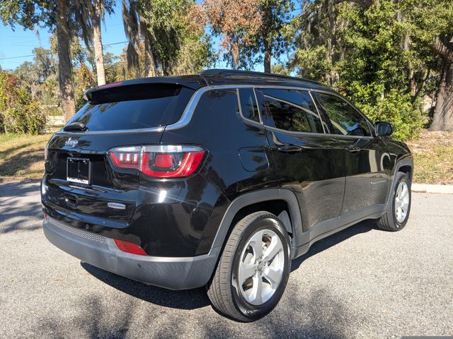 2020 Jeep Compass Latitude photo 2