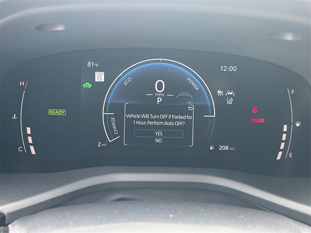 2025 Toyota Camry SE photo 25