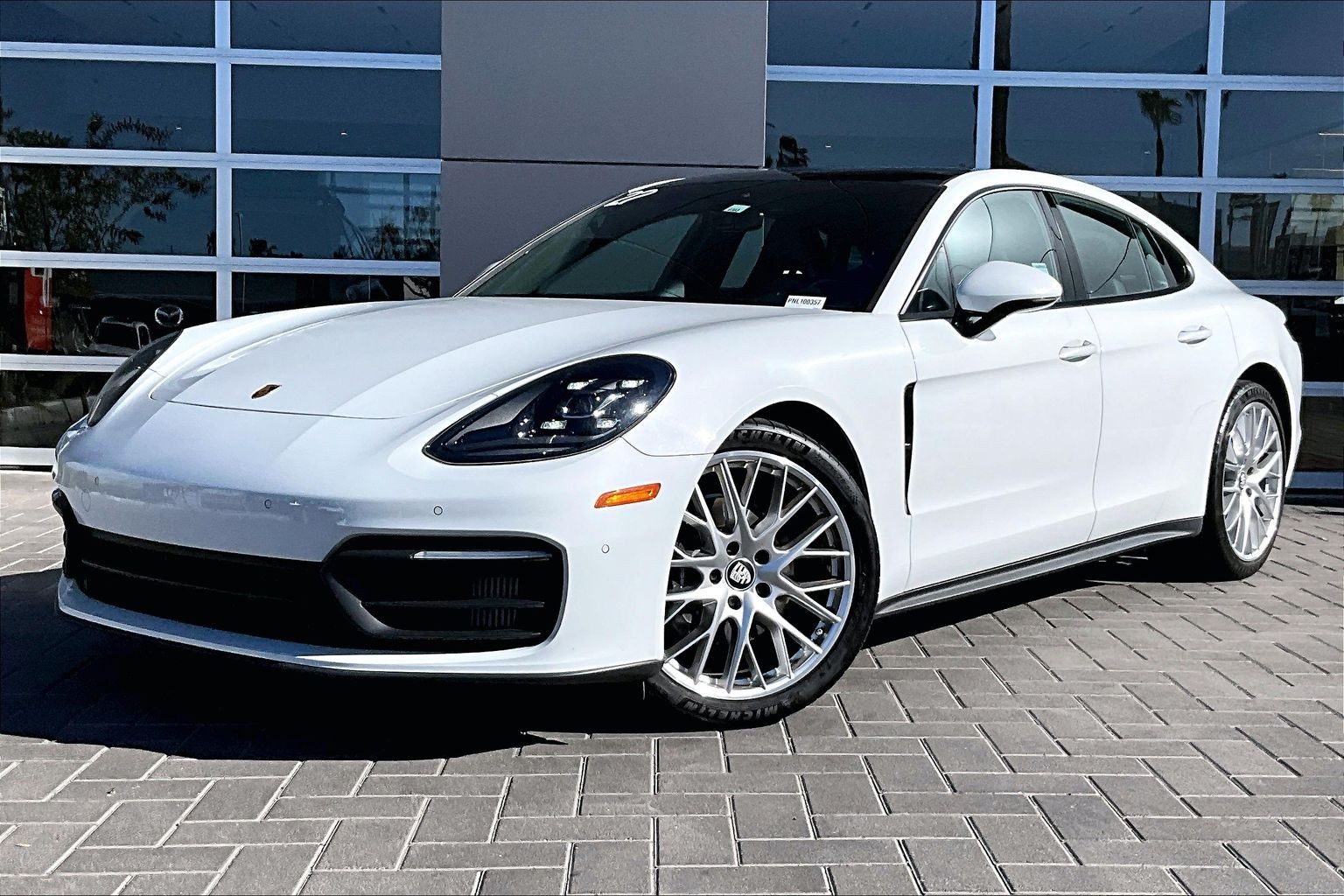 2022 Porsche Panamera Base