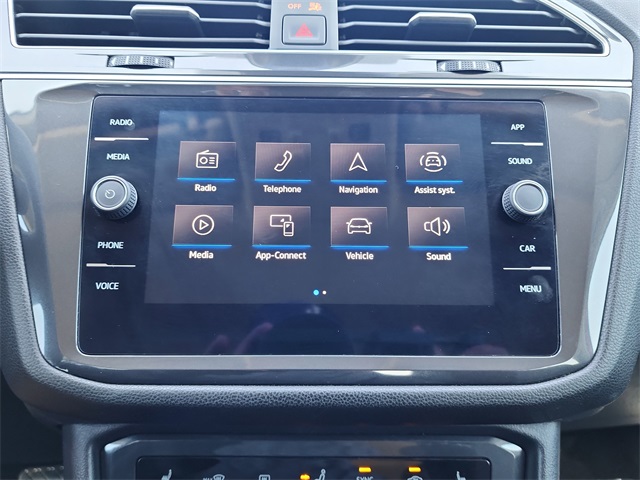 2024 Volkswagen Tiguan SE Wolfsburg Edition photo 19