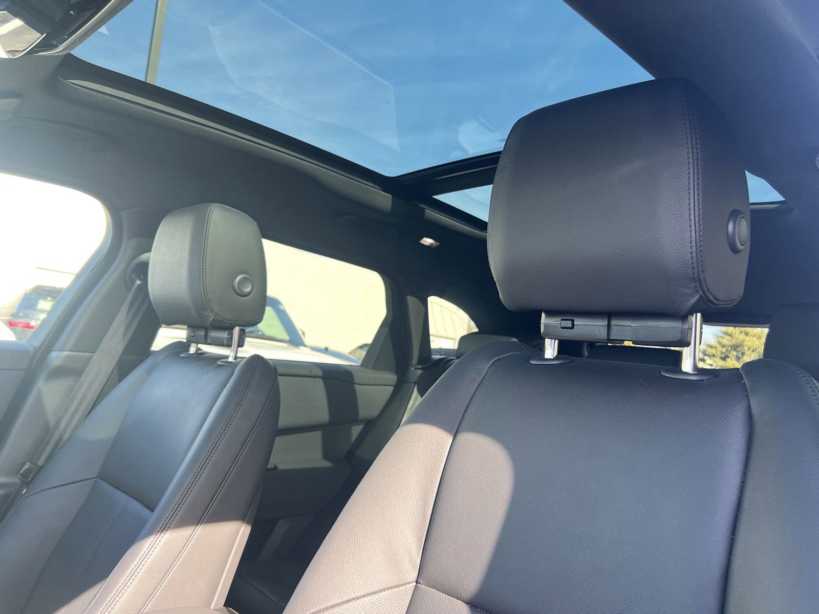 2025 Land Rover Range Rover Velar SE photo 21