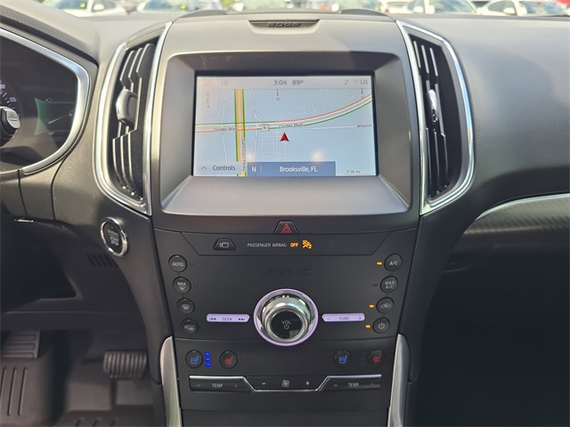 2020 Ford Edge Titanium photo 19