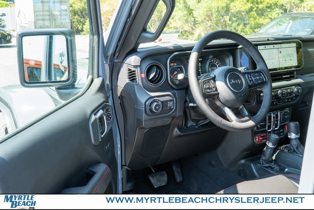 2025 Jeep Wrangler Rubicon X photo 15