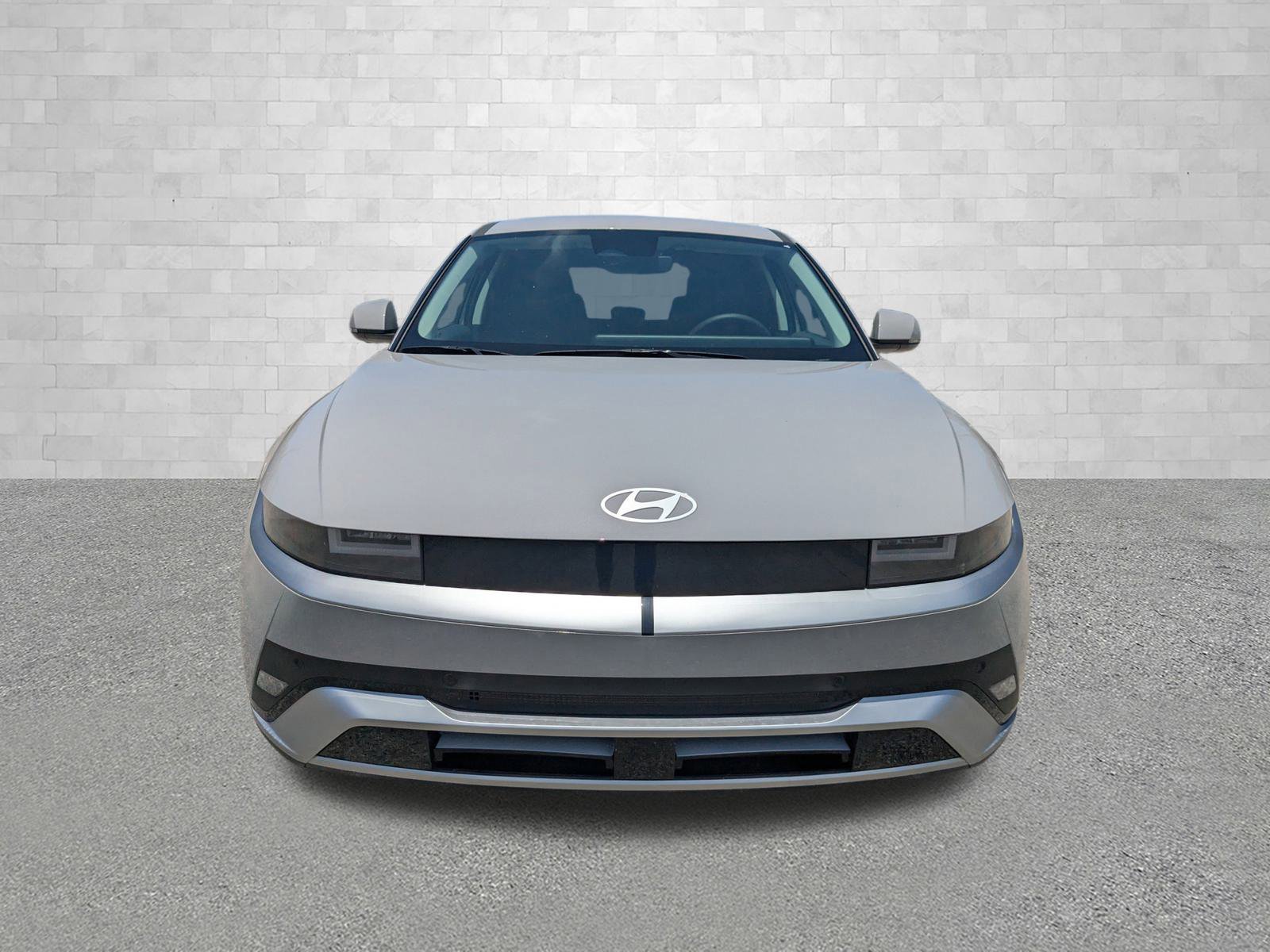 2025 Hyundai Ioniq 5 SE photo 6