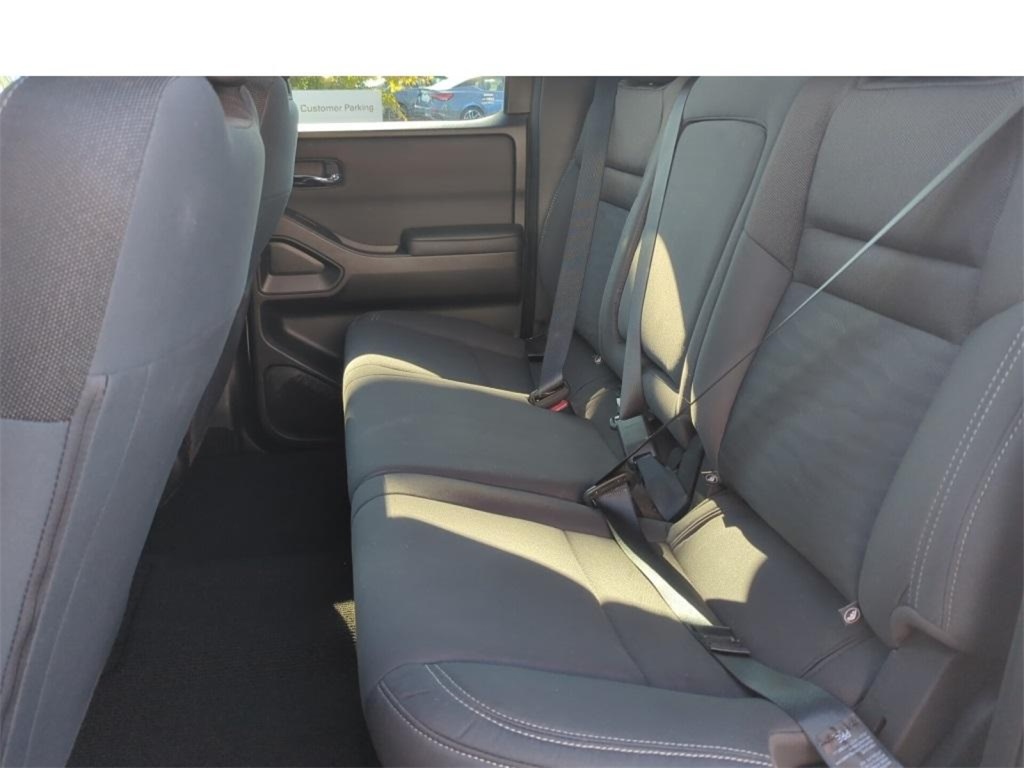2023 Nissan Frontier SV photo 20