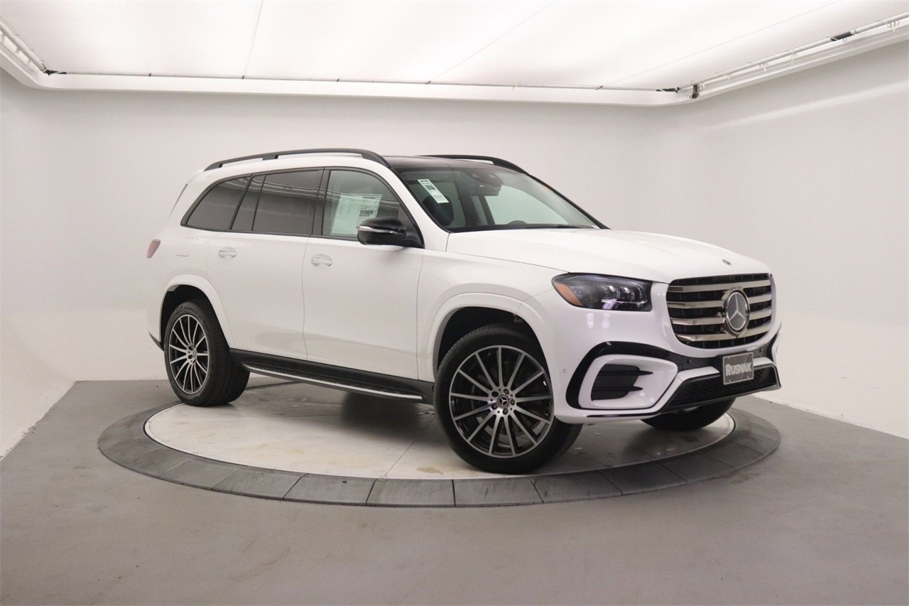 2026 Mercedes-Benz GLS Base's photo