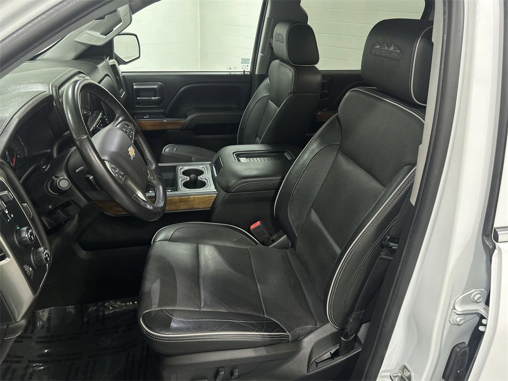 2018 Chevrolet Silverado 1500 High Country photo 13