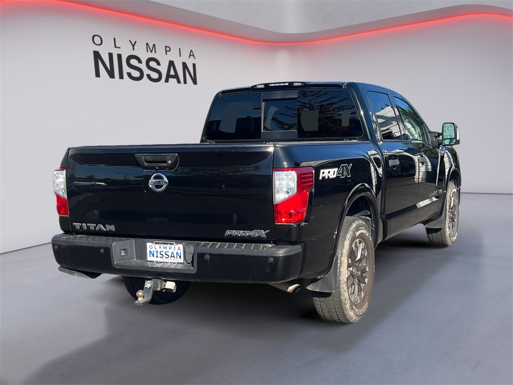 2018 Nissan Titan PRO-4X photo 5