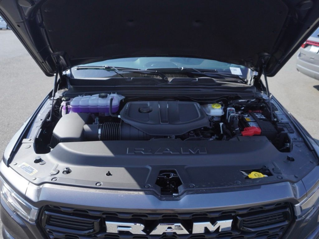 New 2026 Granite Crystal Metallic Clear-Coat Exterior Paint RAM Big Horn Sport Appearance Edition image 29