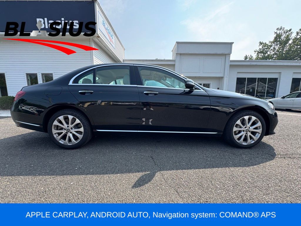 2018 Mercedes Benz E 400 4MATIC photo 2