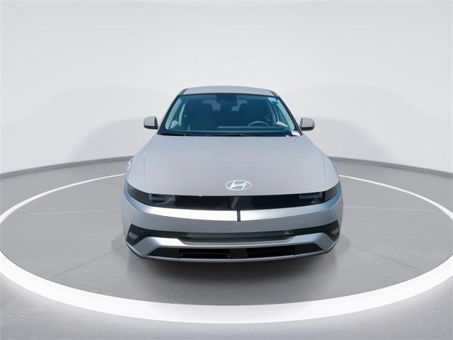 2025 Hyundai Ioniq 5 SE photo 3