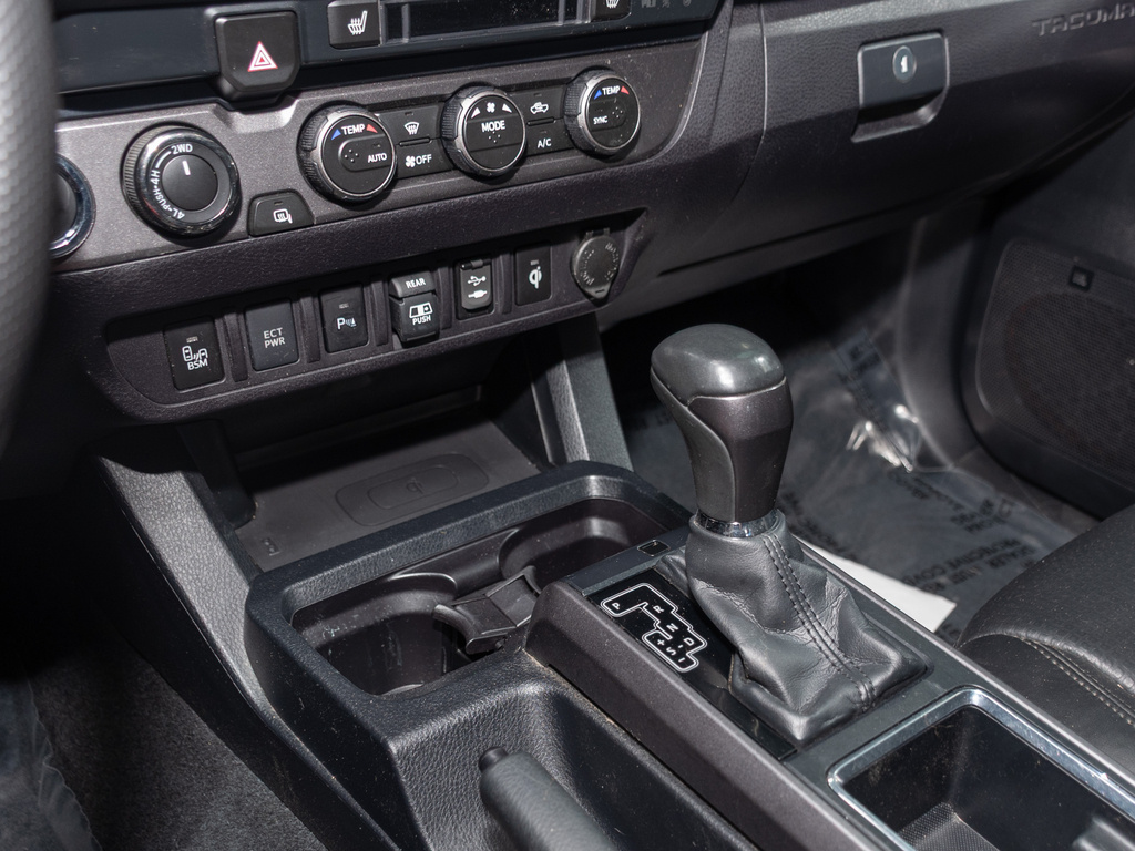 2019 Toyota Tacoma TRD Sport photo 13