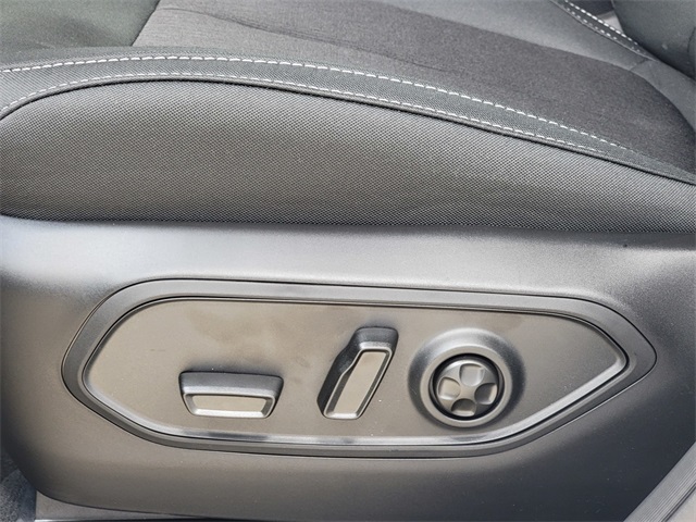 2025 Jeep Grand Cherokee Laredo X photo 13