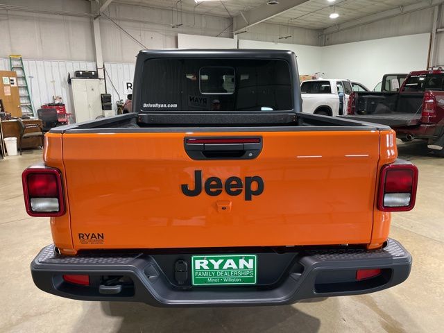 2025 Jeep Gladiator Sport photo 8