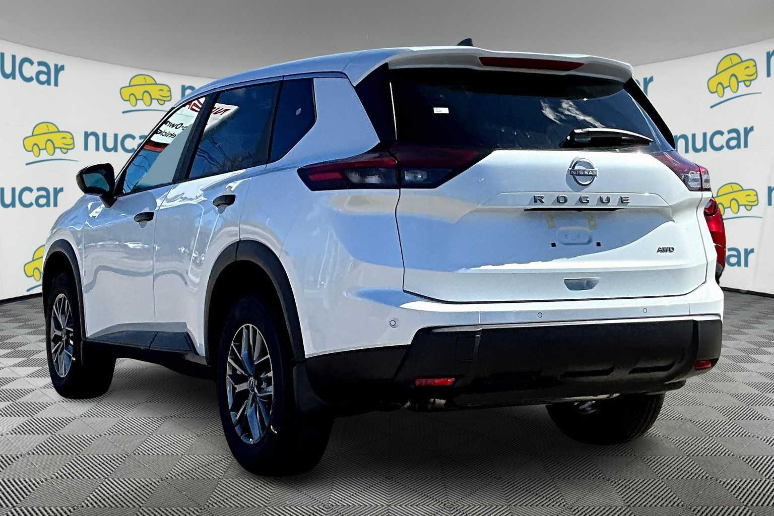 2025 Nissan Rogue S photo 4
