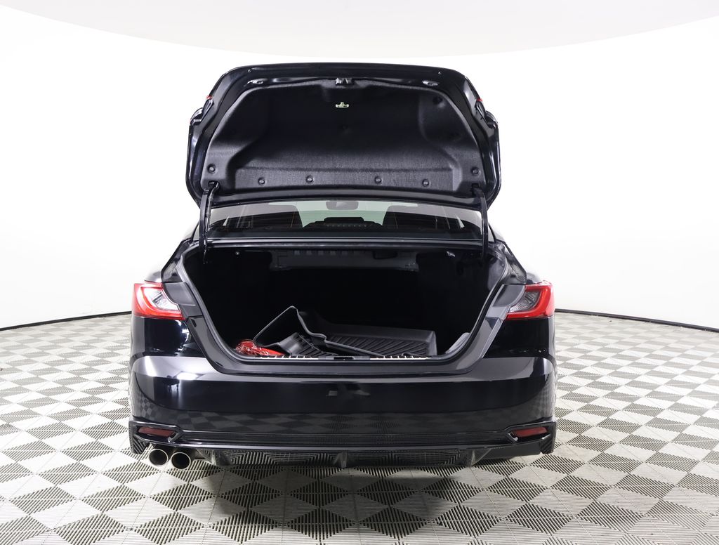 2025 Toyota Camry XSE photo 15