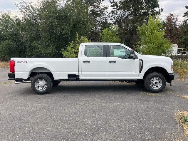2025 Ford F-250 photo 9