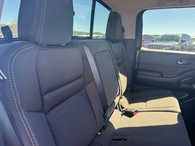 2024 Nissan Frontier SV photo 20