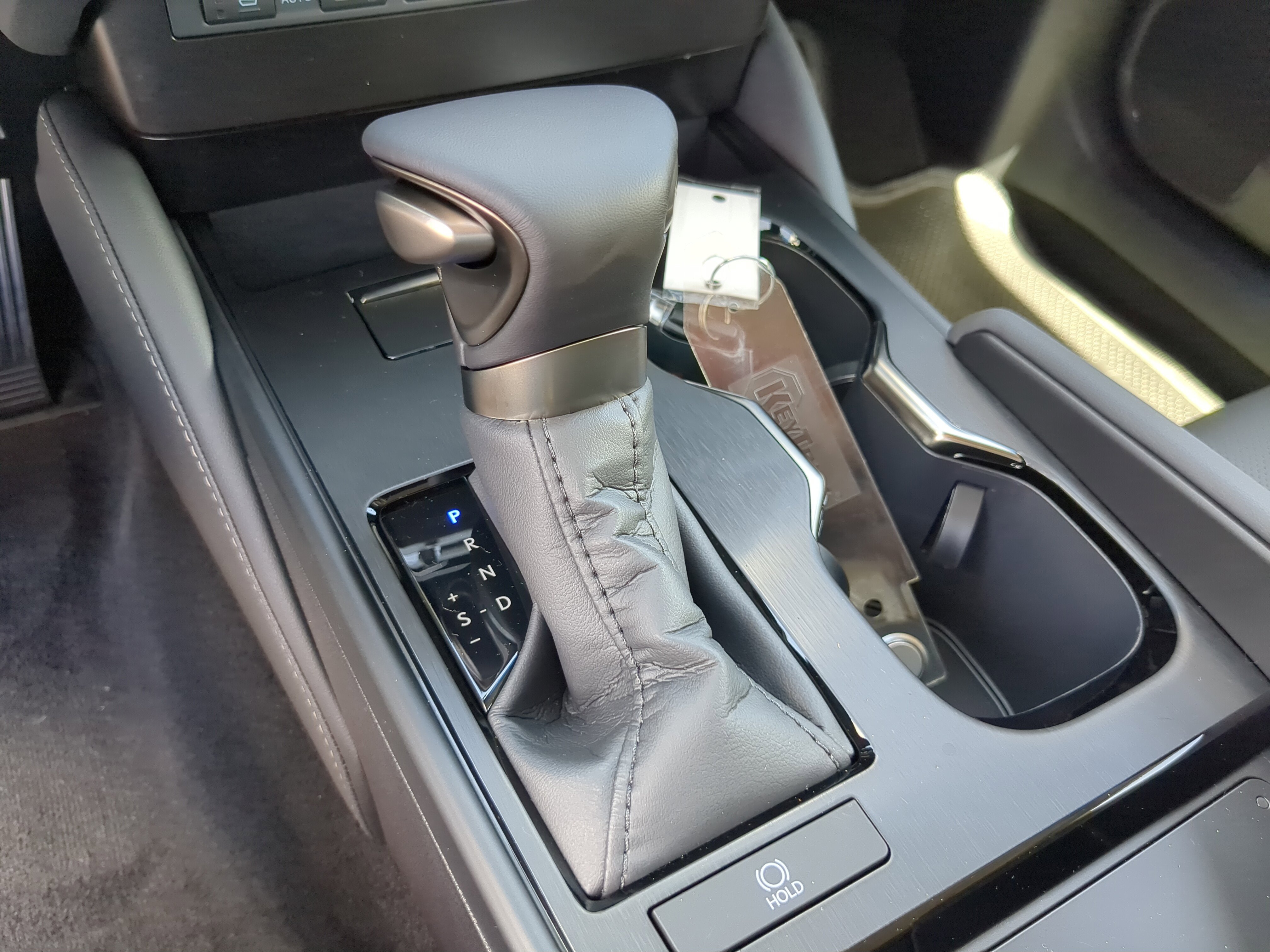 2025 Lexus ES 350 F SPORT Design photo 21