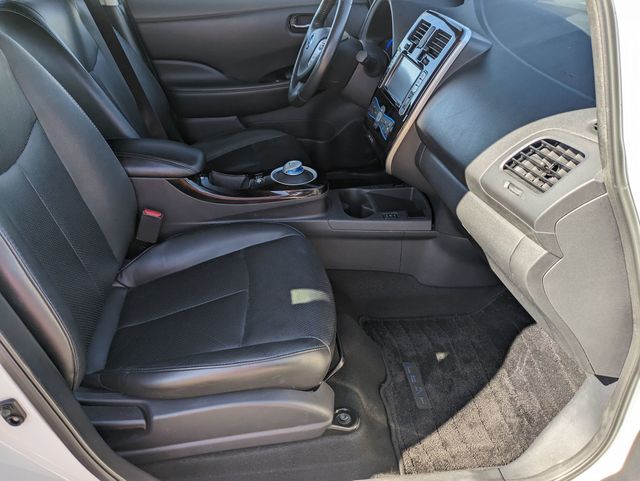 2013 Nissan Leaf SL photo 24