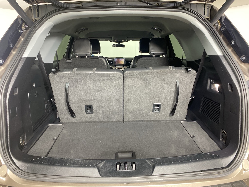 2021 Ford Explorer XLT photo 4