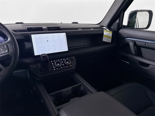 2025 Land Rover Defender 110 X-Dynamic SE photo 20