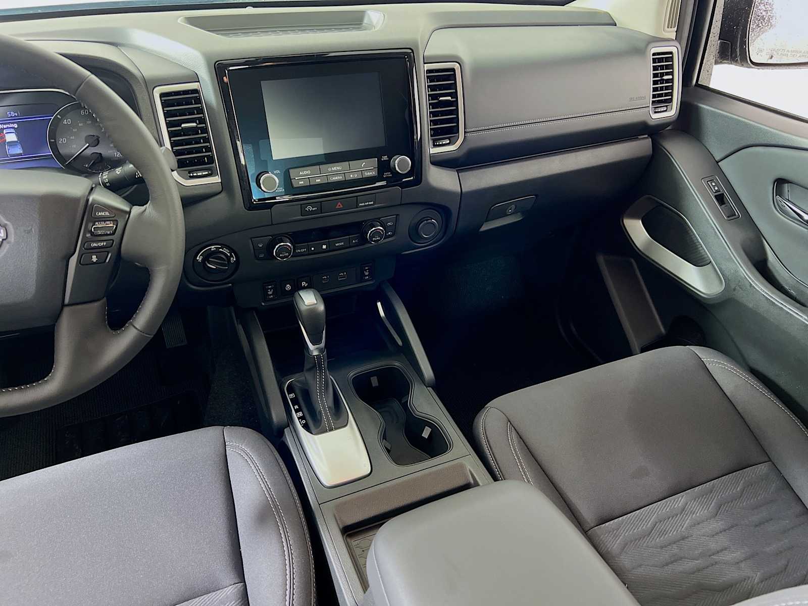 2024 Nissan Frontier SV photo 18