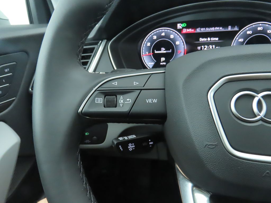 2025 Audi Q5 45 S line Premium Plus photo 11