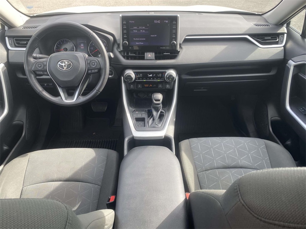2022 Toyota RAV4 XLE photo 10