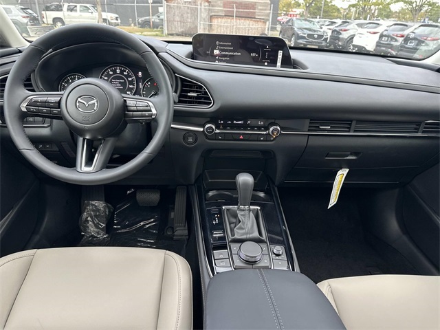 2025 Mazda CX-30 2.5 S Preferred photo 2