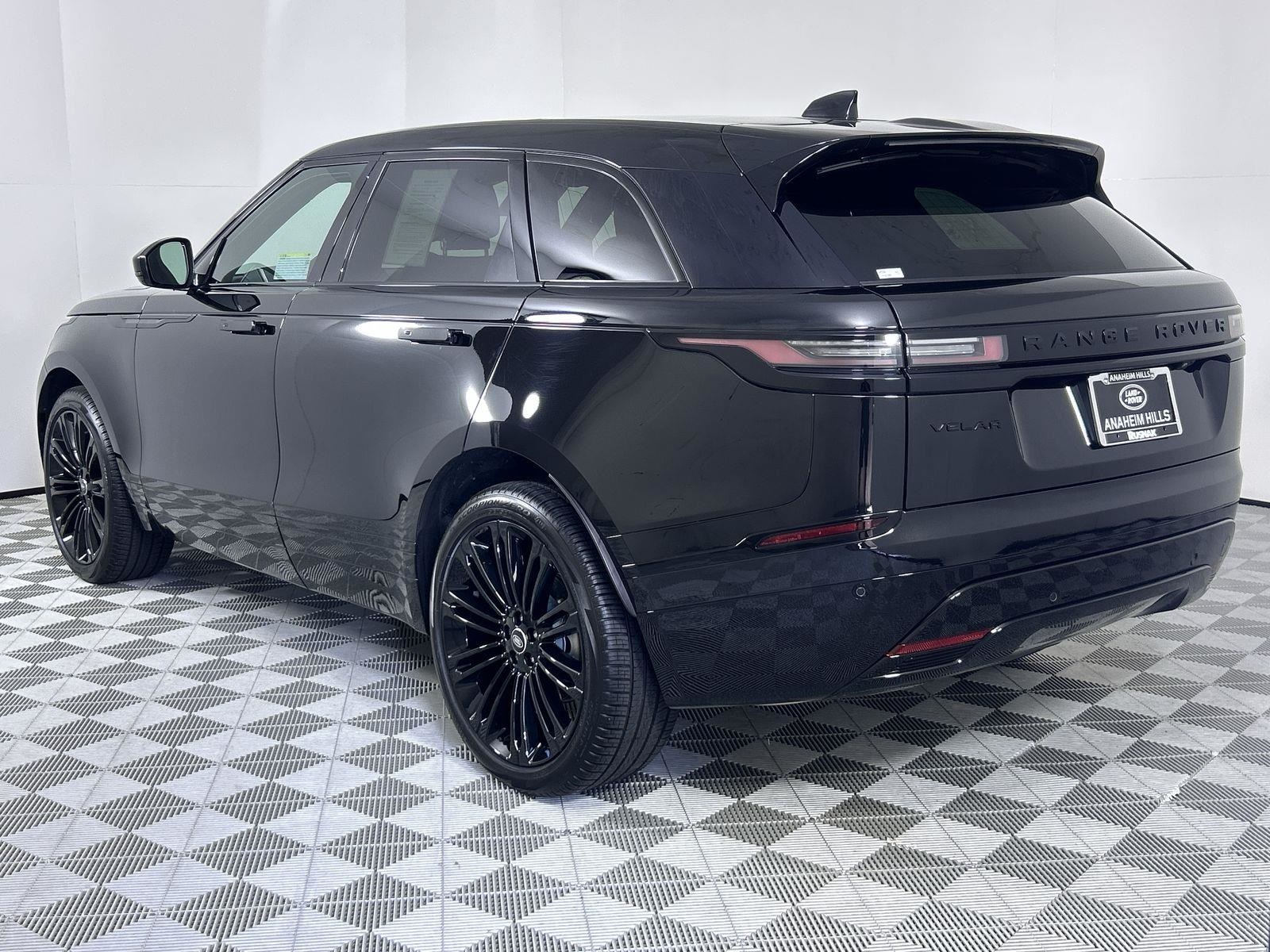 2025 Land Rover Range Rover Velar SE photo 3