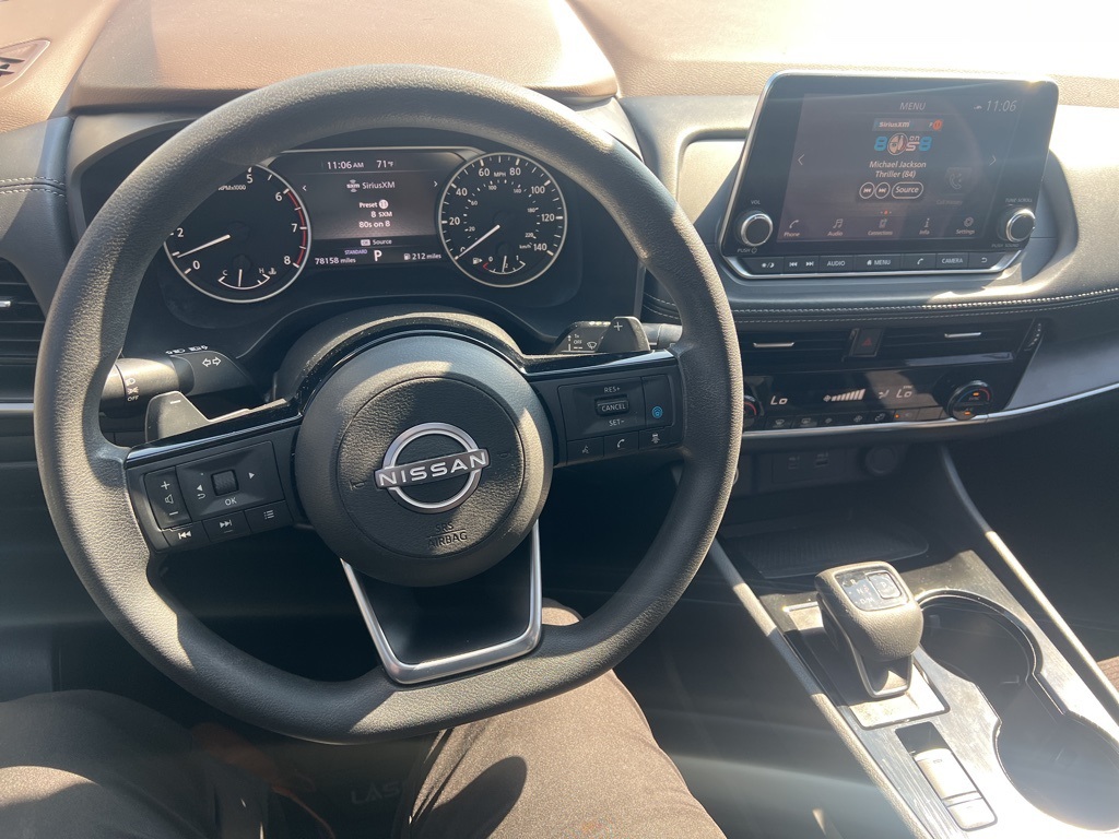 2022 Nissan Rogue SV photo 21