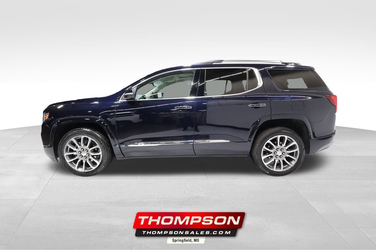 2022 GMC Acadia Denali's photo
