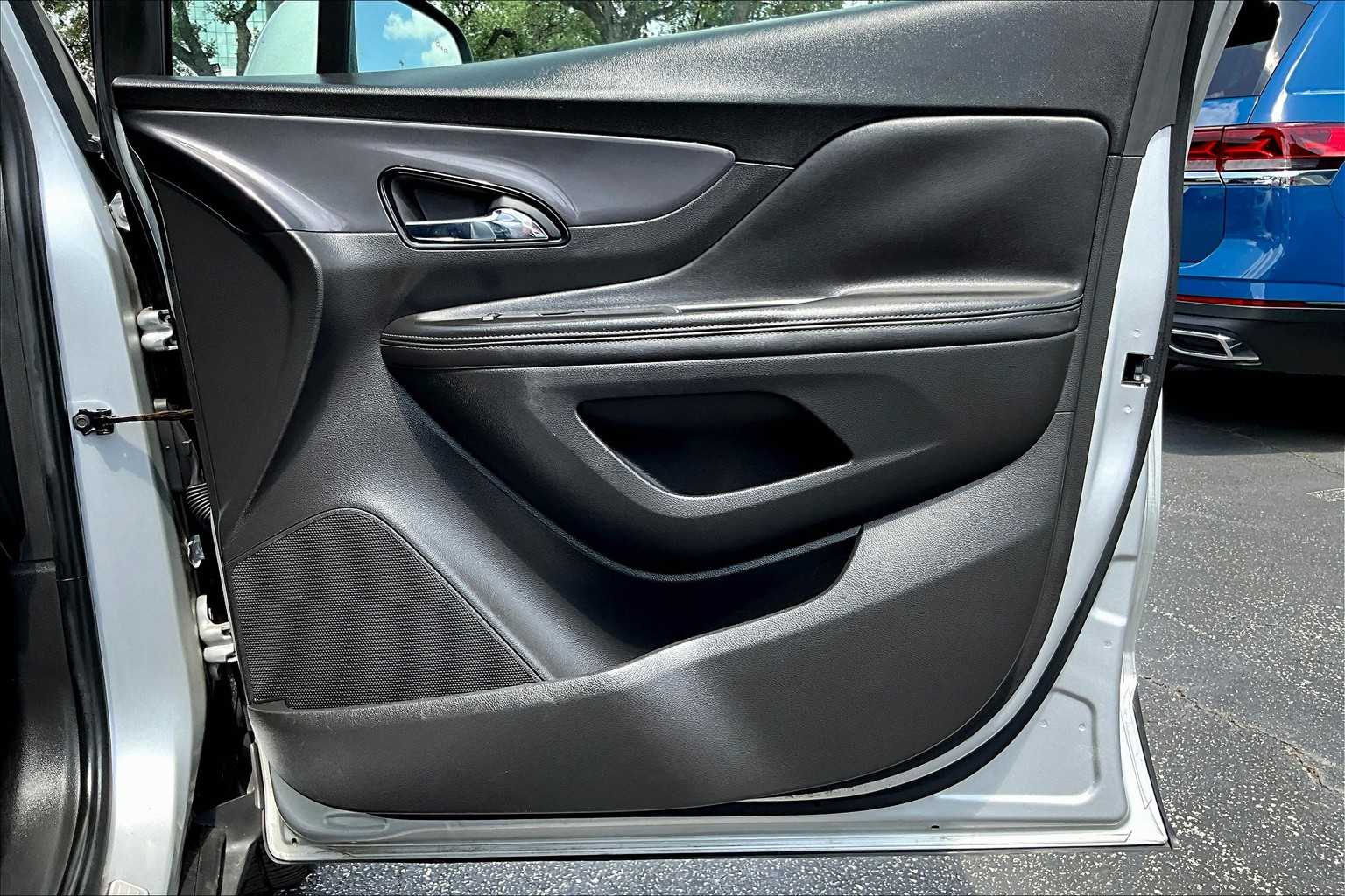 2020 Buick Encore Essence photo 21