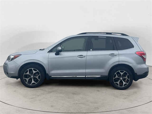 2015 Subaru Forester 2.0XT Touring photo 2
