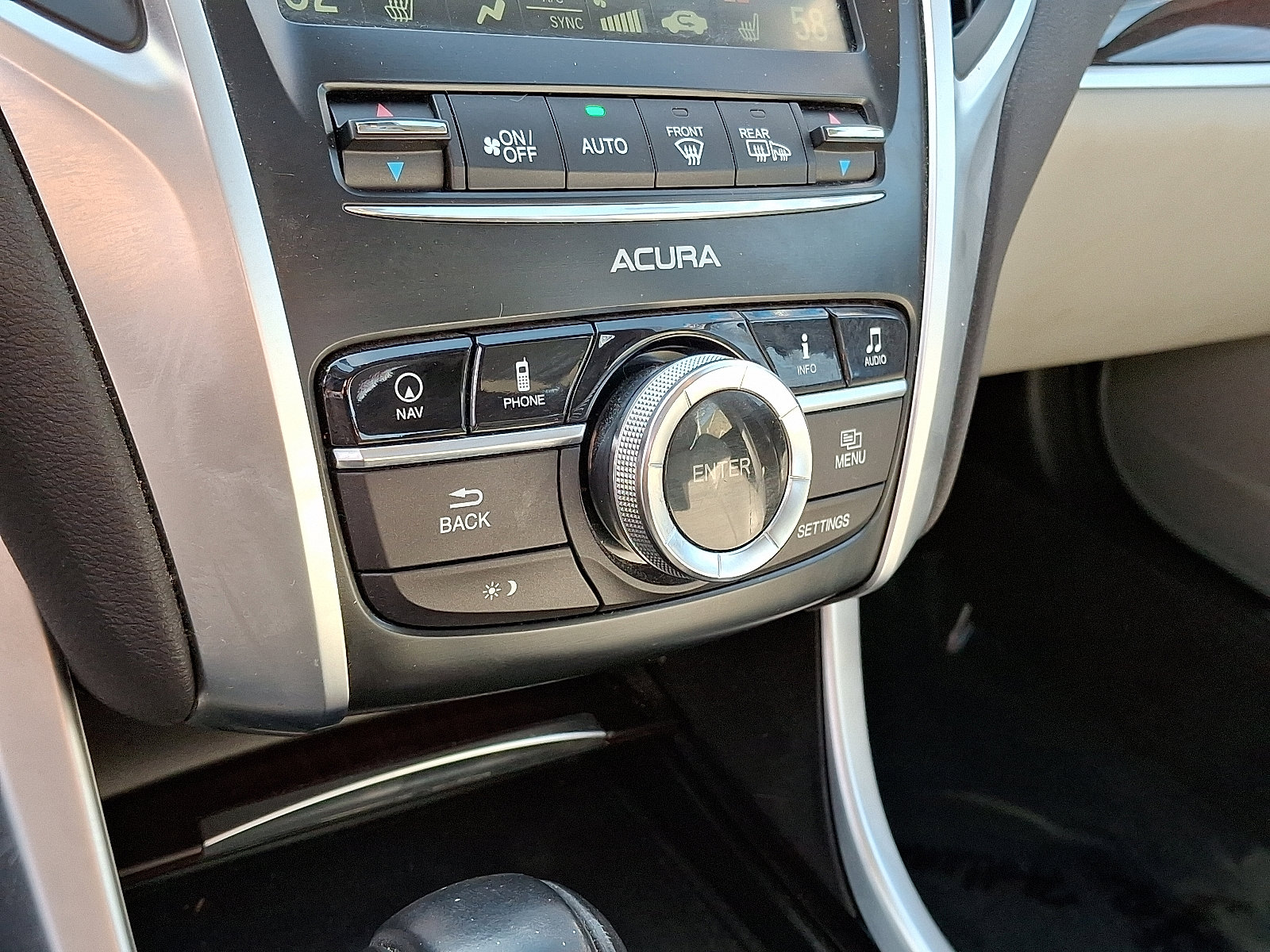 2016 Acura TLX Technology photo 14