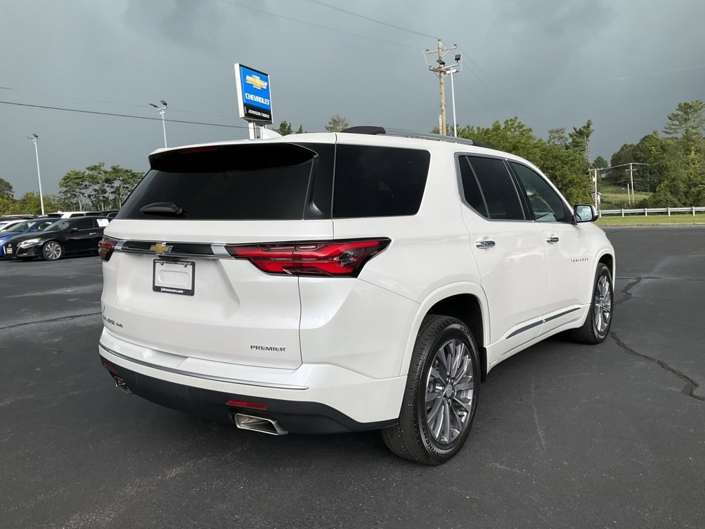 2023 Chevrolet Traverse Premier photo 14
