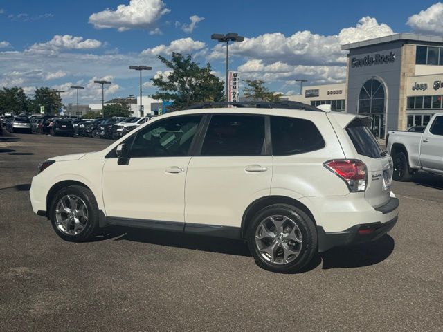 2017 Subaru Forester 2.5i Touring photo 2