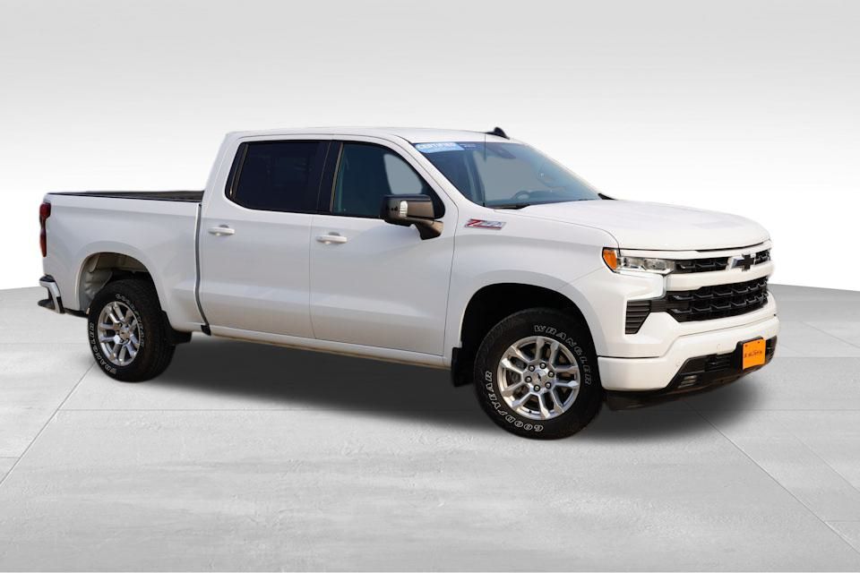 2024 Chevrolet Silverado 1500 RST Z71 photo 2