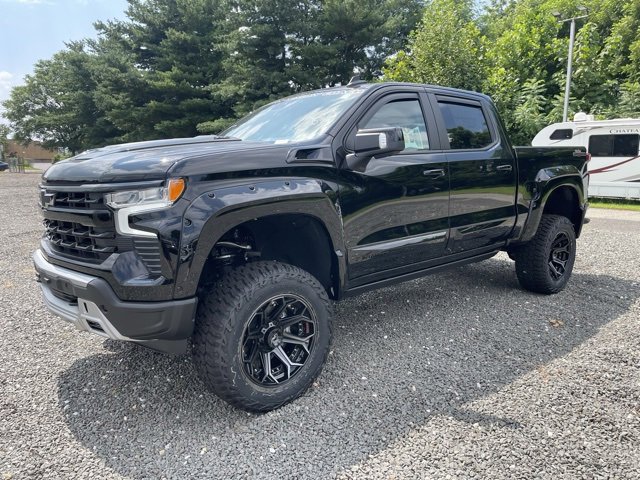 2025 Chevrolet Silverado 1500 RST photo 3