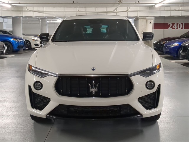 2024 Maserati Levante Modena photo 2