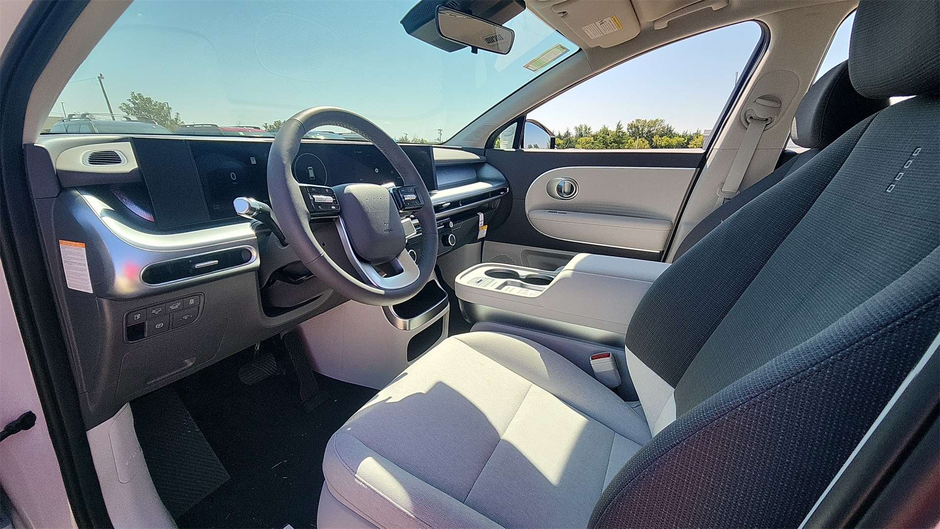 2026 Hyundai Ioniq SE photo 13