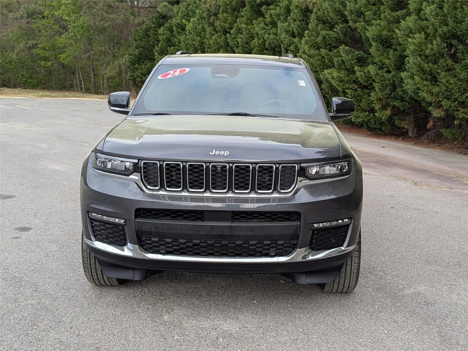 2024 Jeep Grand Cherokee Limited photo 4