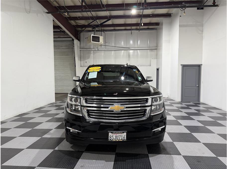 2016 Chevrolet Suburban LTZ photo 2
