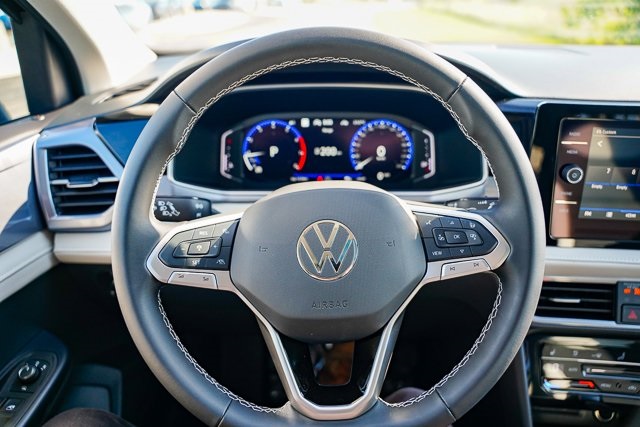 2025 Volkswagen Taos SEL photo 13