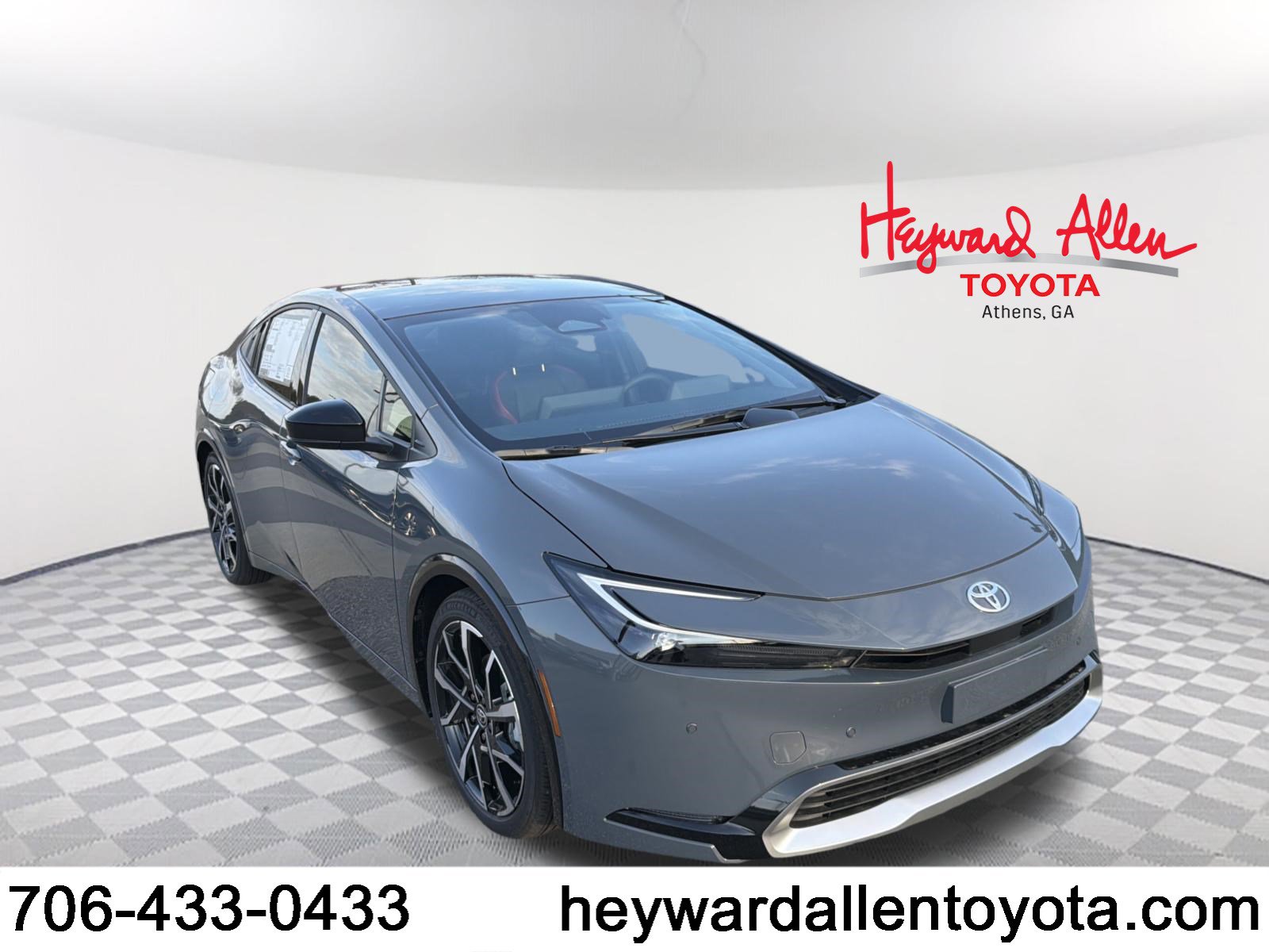 2026 Toyota Prius XSE's photo