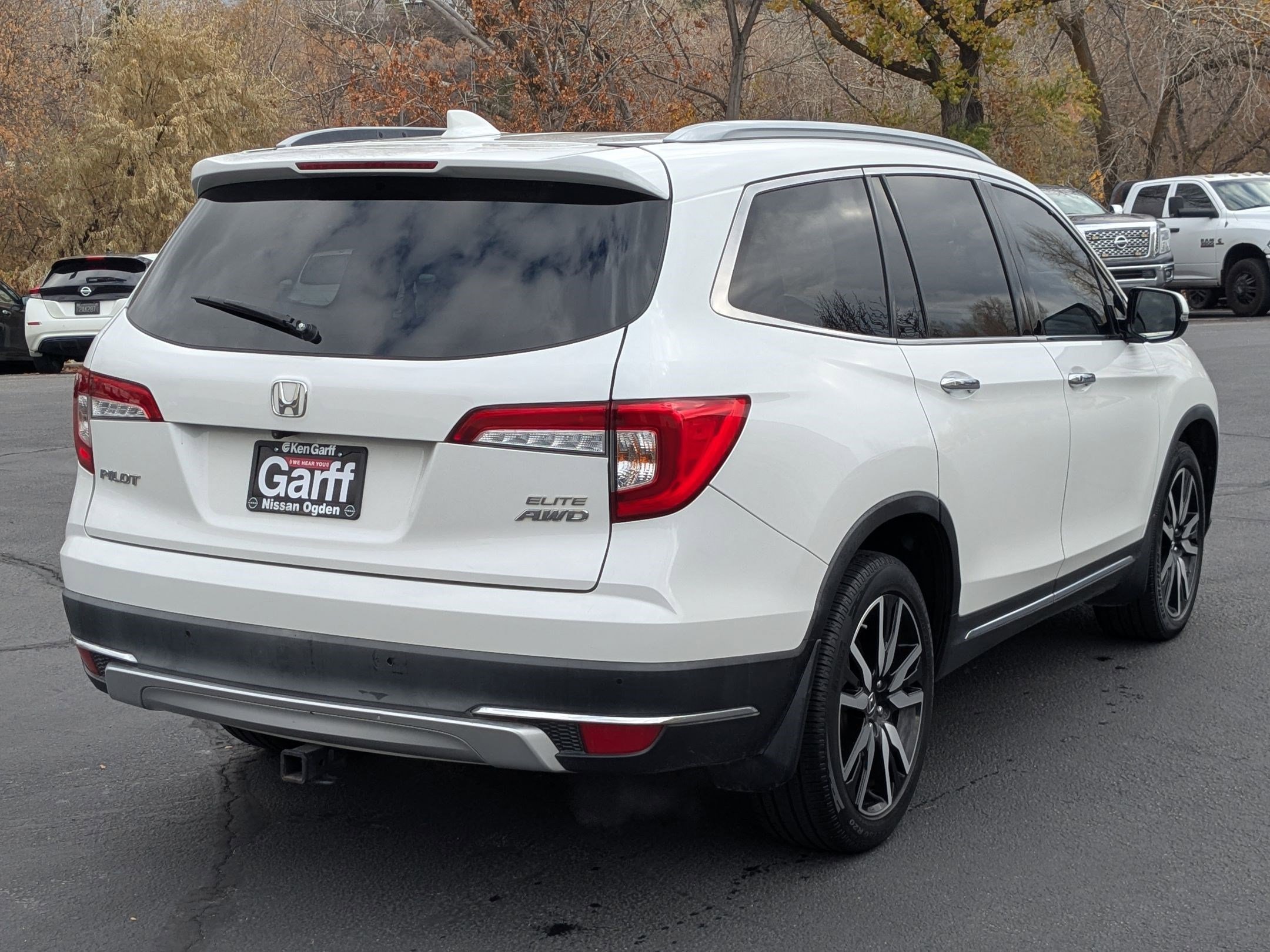 2020 Honda Pilot Elite photo 2