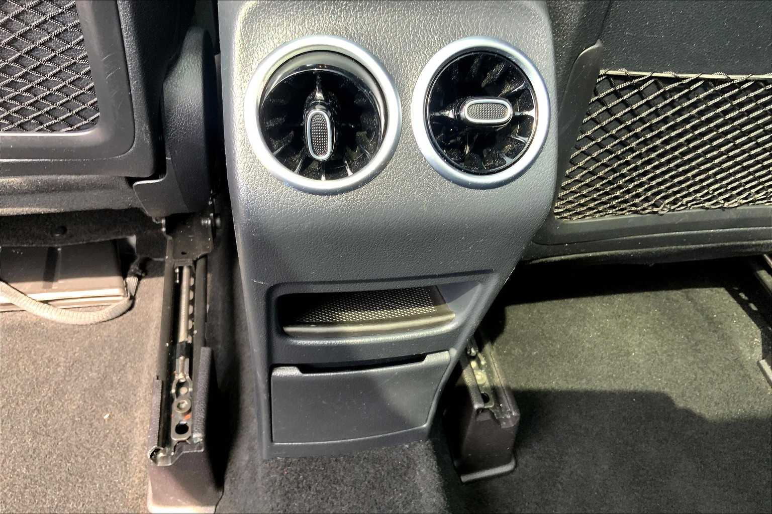 2023 Mercedes Benz GLB 250 4MATIC photo 33
