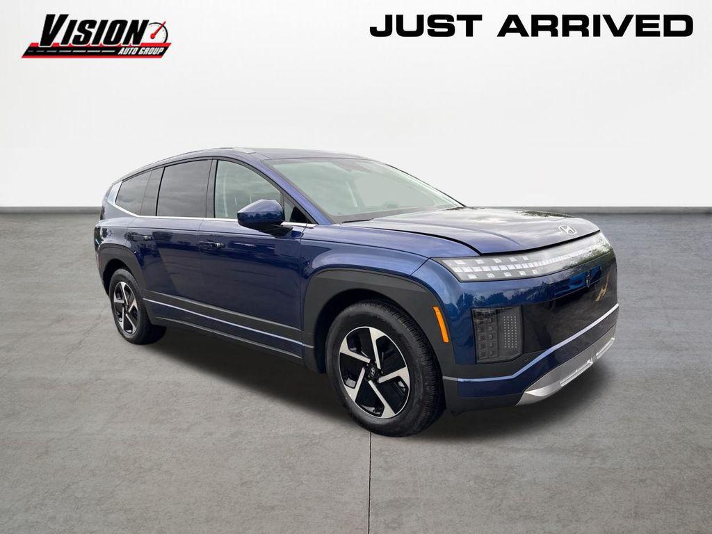 2026 Hyundai Ioniq SE photo 3