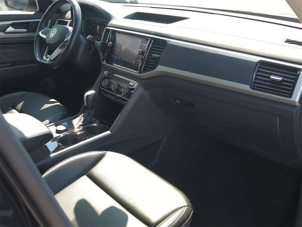2022 Volkswagen Atlas V6 SEL R-Line photo 24